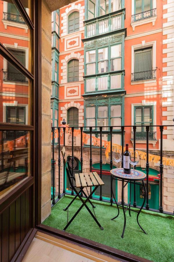 Bilbao Chic Barrena Old Town Leilighet Eksteriør bilde